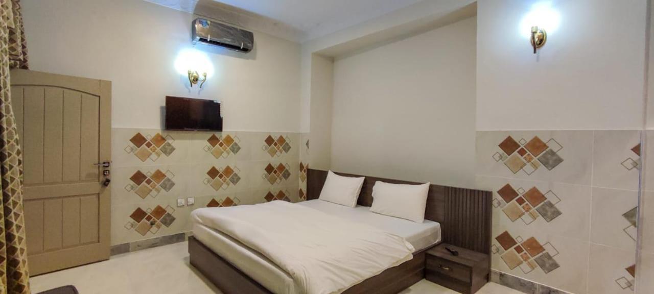 Swat Guest House Mingora Экстерьер фото